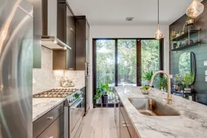 Luxurious Zilker Retreat - Image 5