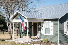 1940’s Historic Farmhouse Burton/Round Top - Image 3