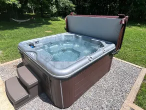 Ski Chalet w-Hot Tub, Only 3 min to Sunday River ski lifts! - Image 3