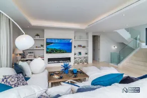 Bemerkenswerte 5 Schlafzimmer Villa mit beheiztem POOL & FITNESSRAUM - Image 5
