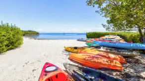 Keezy Dream House + Beach, Pool & Kayaks - Anglers Reef 119 - Image 4