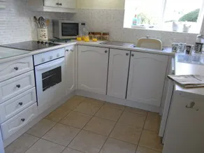 3 Bedroom Accommodation with Lounge & Dining Room - Image 5