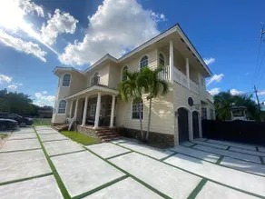 Family Oasis | Quiet Residential Neighborhood - Image 2