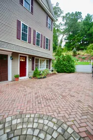 Peaceful 2BR near US Route 1 and Boston - Image 2