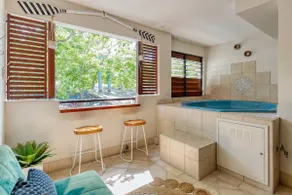 Lux balcony Spa/Main St/2 Pools/5 min Walk 2 beach - Image 2