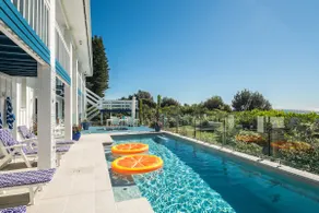 BEACHFRONT oasis with private pool & beach access - Image 2