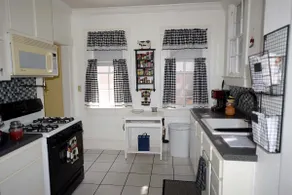 Ed's Place at Cottage Hill - Image 2