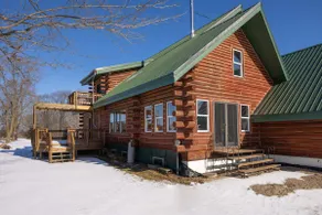 Spacious Multi-family Log Home with Sauna - Image 2
