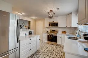 Newly remodeled 5bed/2bath home Denver-Boulder - Image 5