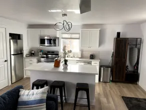 Adorable 2 Bedroom Guesthouse Near Downtown - Image 2