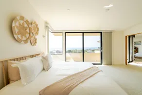 Stunning 5BR Terrace Home | Incredible Ocean Views - Image 3