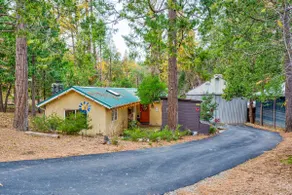 King + Queen Suites | Cozy Cottage Yosemite - Image 5