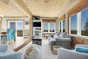 Unique and Stunning Beachfront property Greygoose - Image 2