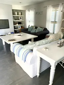 Beach House on 5th Hermanus - Image 4