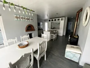 Beach House on 5th Hermanus - Image 3