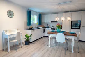 Castle View, sunny home for your Adventures. - Image 4
