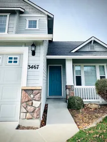  Spacious and Cozy with bonus room! - Image 4