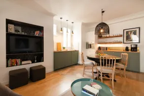 Marais Chic 2 bedrooms air conditioning, heart of the Marais - Image 2
