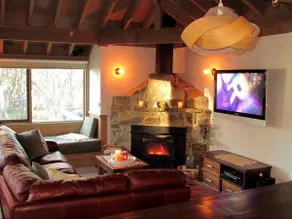 Wallace's-your high country holiday - Image 3