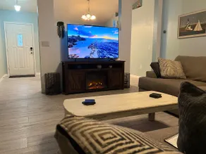 Spacious House near Downtown Deland - Image 3