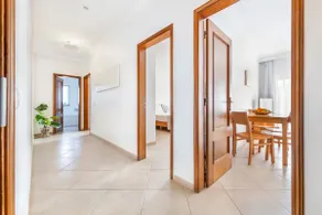 Sunny Two Bedroom Apartment | Beach |Wifi | Pool - Image 3