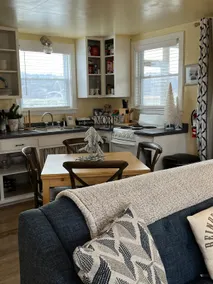Cozy Warm Winter \"Nantucket\" Cottage Getaway - Image 5