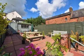 Superb Character Home~5* Centre Located~Lakes Stay - Image 5