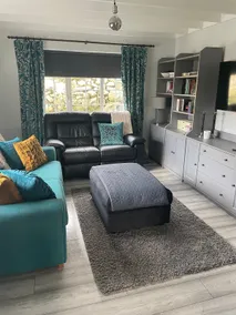 Cheerful 2 Bed Cottage with spectacular sea view - Image 3