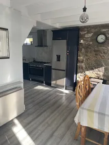 Cheerful 2 Bed Cottage with spectacular sea view - Image 2