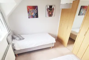 York Street Retreat, modern cosy 2 bed with garden - Image 4