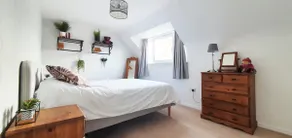 York Street Retreat, modern cosy 2 bed with garden - Image 3