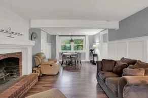 Private/spacious home w/backyard near Grand Park - Image 5