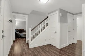 Private/spacious home w/backyard near Grand Park - Image 3