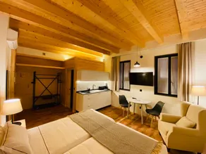 ”La Casina de los Músicos”: Studio for 2PAX. - Image 2