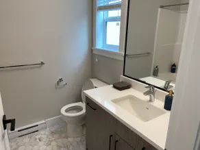 Quiet, clean, one bedroom suite - Image 4