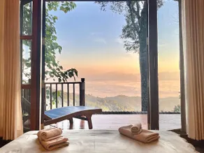 Cozy Cabin w/ Breathtaking View! A - Image 2
