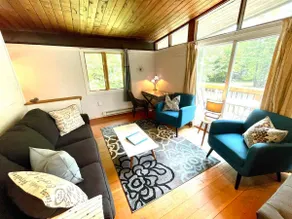Cozy & Bright Chalet near Mt Snow ◌ over the moon - Image 2
