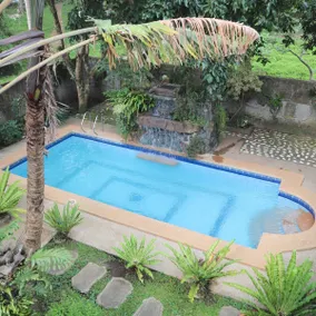 (Dec 2023 Renovated) 4 Bedroom House with Pool - Image 4