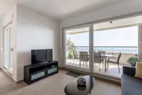 Luxury apartment for 6 with pool - Image 3