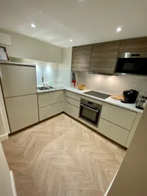 Lovely apartment with terrace and free parking - Image 5