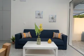 George sea view apartment - Image 5