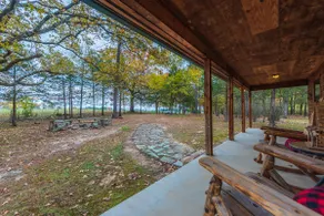 BearCreek Cabin, Nostalgic, Park-like setting - Image 3