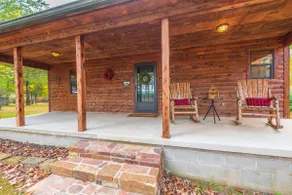 BearCreek Cabin, Nostalgic, Park-like setting - Image 2