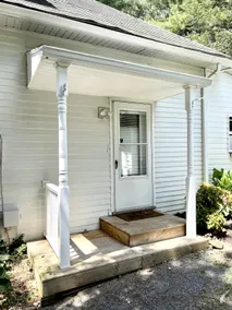 Historic home w/ firepit, grill, all seasons porch - Image 4