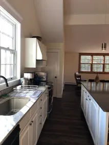 Stylish/Comfortable Sanctuary - Image 5