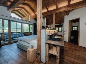 Alpine chalet with private hot tub and sauna - Bayrischzell Chalets - Image 4