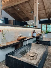 Alpine chalet with private hot tub and sauna - Bayrischzell Chalets - Image 3
