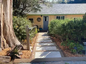 Relaxing Beekeeper's Cottage with hot tub  - Image 2