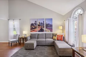 Stunning 5 BR,  2 King Bed, 2 Garage, 4 BTH Family Friendly Home with Hot Tub - Image 5