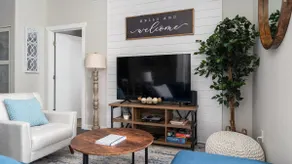 *Modern Retreat: Near Dwtn, Wineries & TART Trail* - Image 2